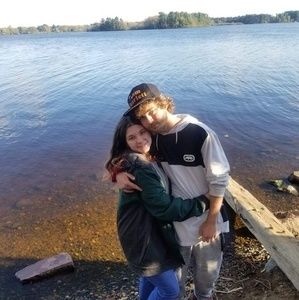 Meet your Posher, Derick